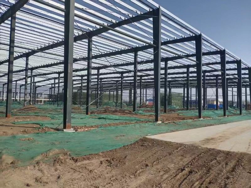 کارگاه ساخت سازه های فولادی ضد زلزله برای کارخانه های تولید انواع مختلف محصولات