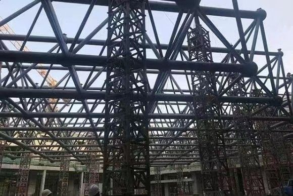 ساخت و ساز پیش ساخته شده مواد فلزی صنعتی هنگار گودام / کارگاه کارخانه ساختمان ساختمانی فولاد